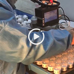 手持在線惠普熱發泡噴碼機應用于節能燈行業